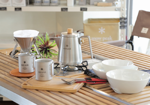 snow peakと提携、「URBAN OUTDOOR」の特約店に